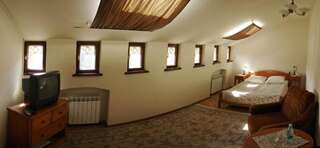 Отели типа «постель и завтрак» Zamek Jan III Sobieski Жуцево Небольшой двухместный номер с 2 отдельными кроватями-1